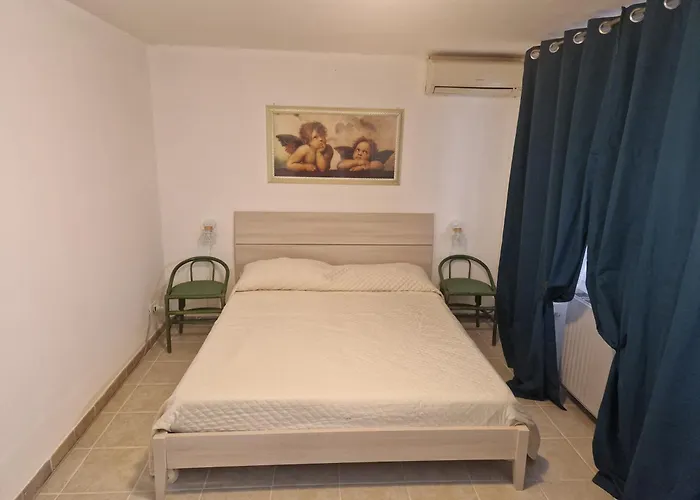 Gianni House